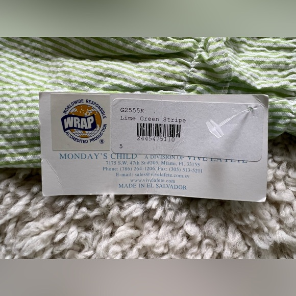 Kids size 5 Green “K” Embroidered Seersucker Skirt NWT - Picture 3 of 6